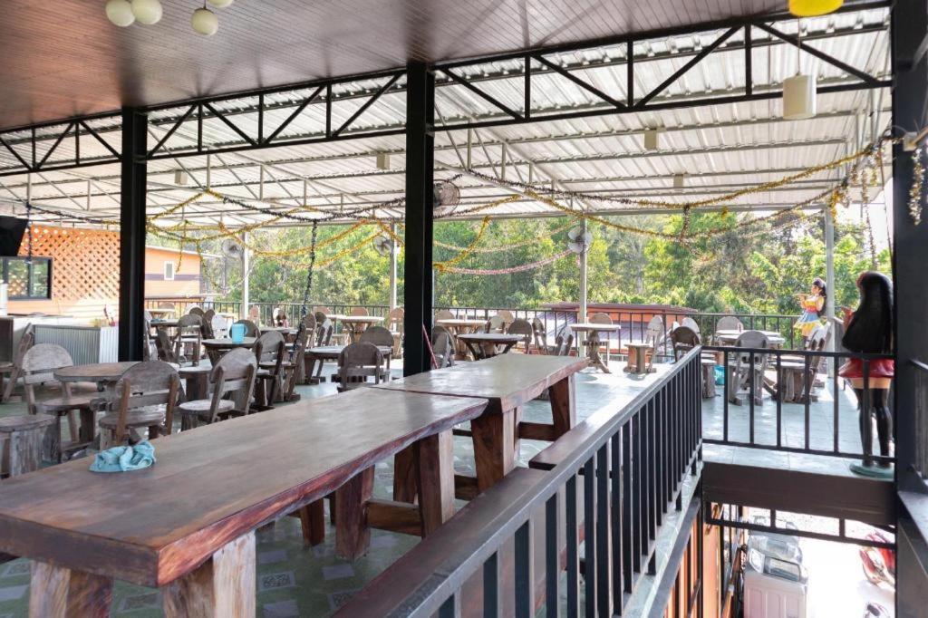 Oyo 755 Rattana Resort Ko Lanta Εξωτερικό φωτογραφία